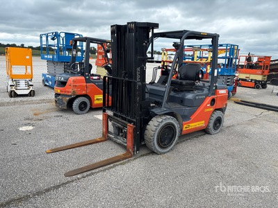 2021 Toyota 40-8FGU30 6100 lb Cushion Tire Pneumatic Tire Forklift