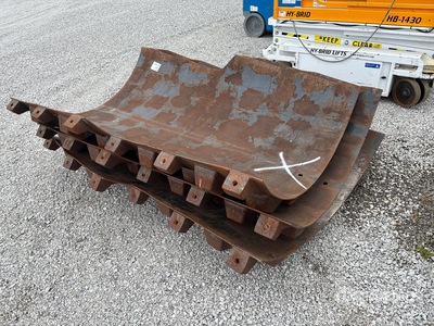 2015 Atlas Copco 82 in Padfoot Shell Kit