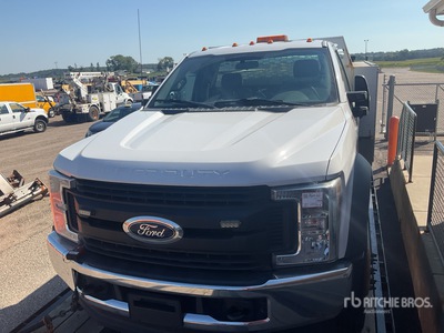 2018 Ford F-550 4x4 Service Truck