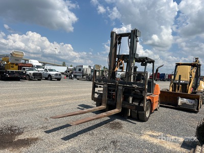 2018 Doosan D70S7 13500 lb Pneumatic Tire Forklift (Inoperable)