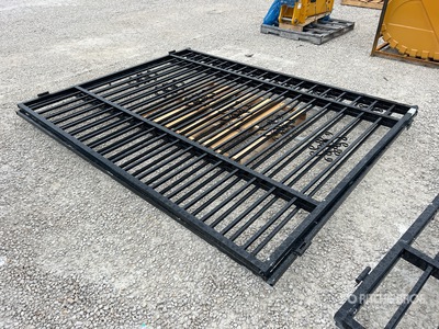 2025 SKLP 20 ft x 7 ft 3 in Wrought Iron Bi-Parting Portail d'entrée (Unused)