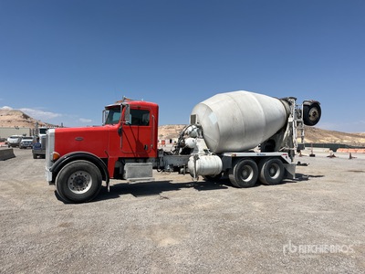 2007 Peterbilt 357 8x4 Mixer Truck