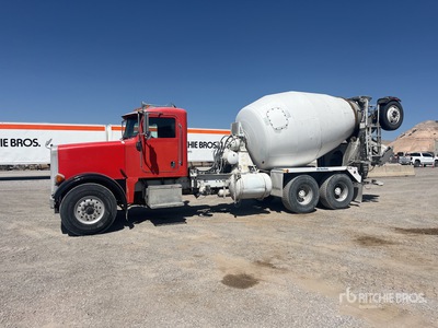 2007 Peterbilt 357 8x4 Mixer Truck