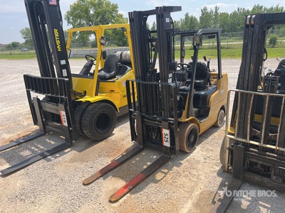 2012 Caterpilla CAT 2C6000 6000 lb Cushion Tire Heftruck