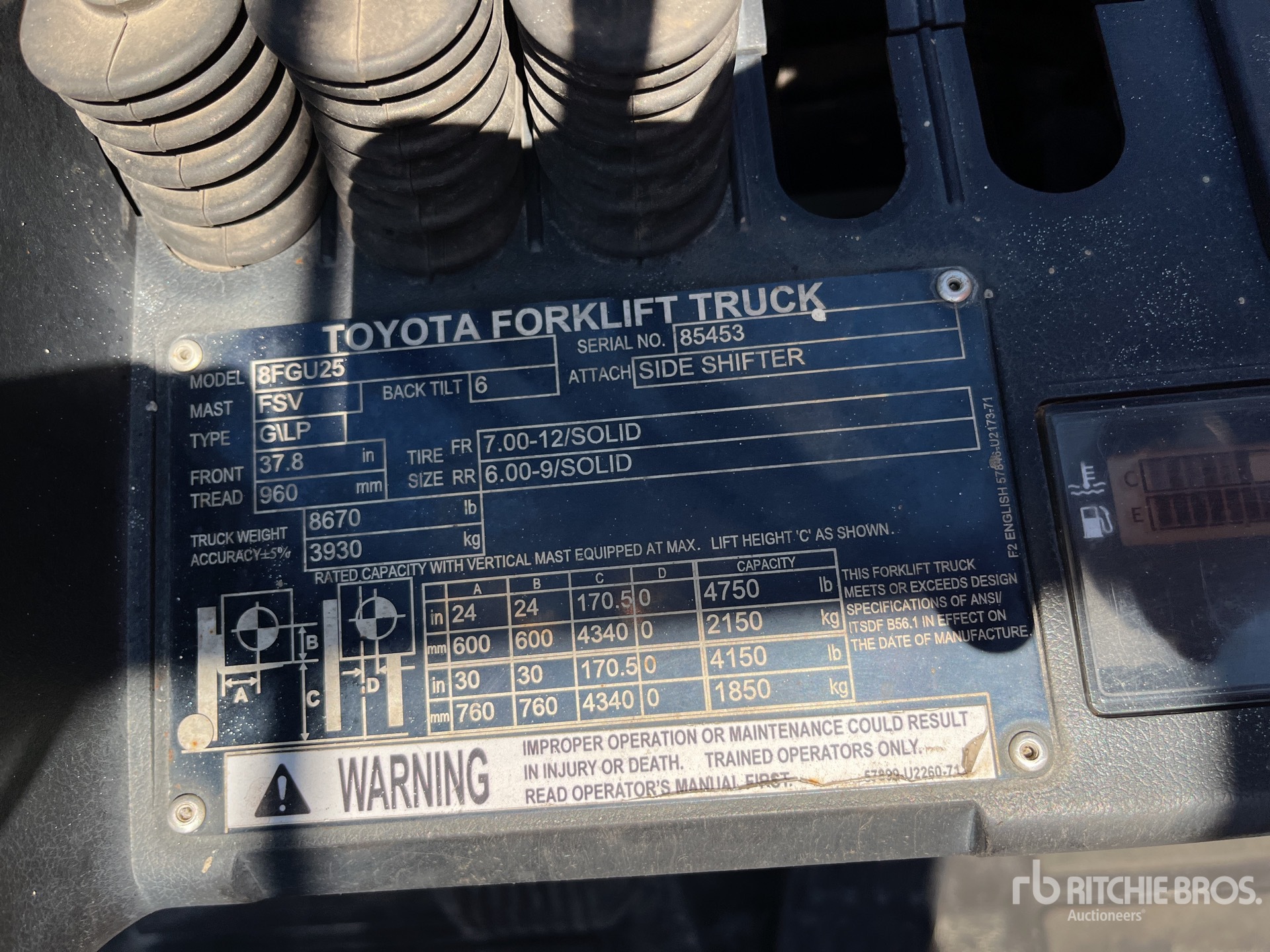 2017 Toyota 8FGU25 Pneumatic Tire رافعة شوكية