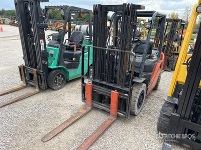 2017 Toyota 8FGU25 4750 lb Pneumatic Tire Forklift