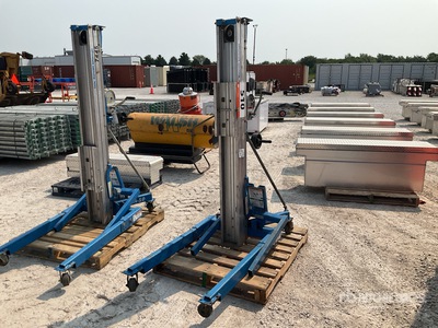 2013 Genie SLA10 Portable رافعة المواد
