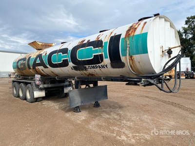2012 Jamieson 32000 L Tri/A Remolque de tanque de agua