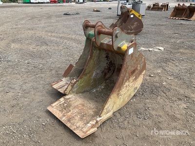 Quantity of (2) Euro Fab Digging Excavator Bucket