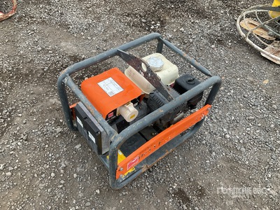 Altrad 2.5 kW Mobile 発電機セット (250-749 kw/310-950 kva)
