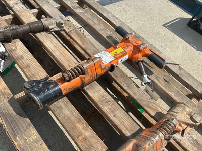 2016 APT 190 Pneumatic Demolition Breaker