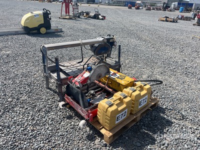 2015 Carat S-Coup 350 Stone Table Saw