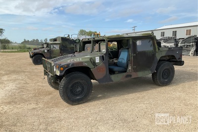 1996 AM General M1097R1 HMMWV 4 Door w/Truck Body