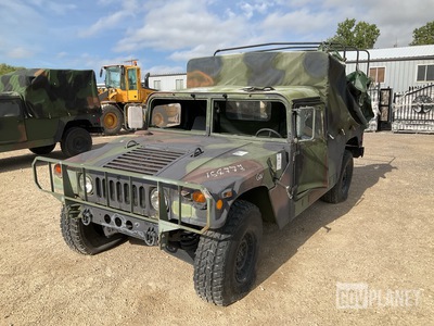 1994 AM General M1097R1 HMMWV 2 Door Soft Top w/Truck Body