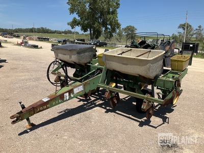 John Deere Planter