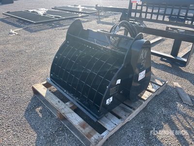 2025 GIYI GY-JBD 32 in Mini Skid Steer Concrete Mixer (Unused)
