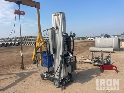JLG 41AM Vertical Mast Lift