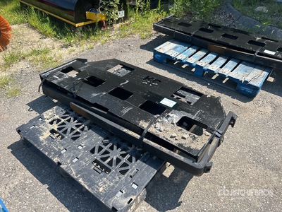 2025 Kit Containers QT-60-FF-42 42 in Skid Steer Forks (Unused)