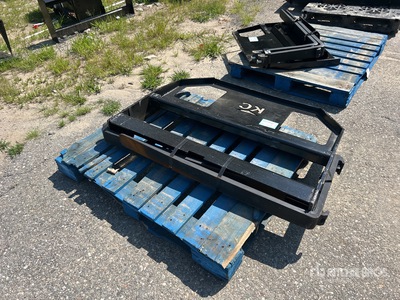 2025 Kit Containers QT-45-FF-42 42 in Forche per mini pala (Unused)