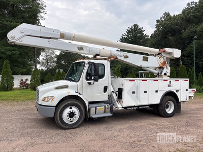 Altec AA755 55 ft on 2014 Freightliner M2 106 4x2 Podnośnik Koszowy