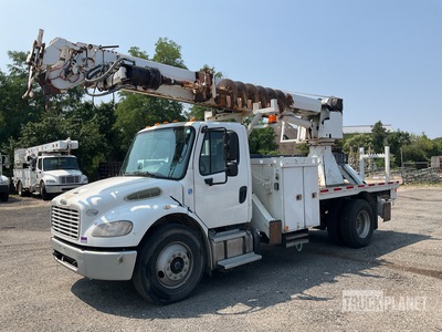 Altec DM47BT R on 2014 Freightliner M2 106 4x2 Digger Derrick Truck
