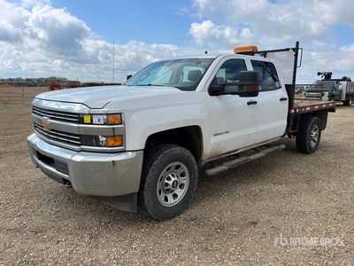 2015 Chevrolet Silverado 3500HD 4x4 Crew Cab Flatbed Truck