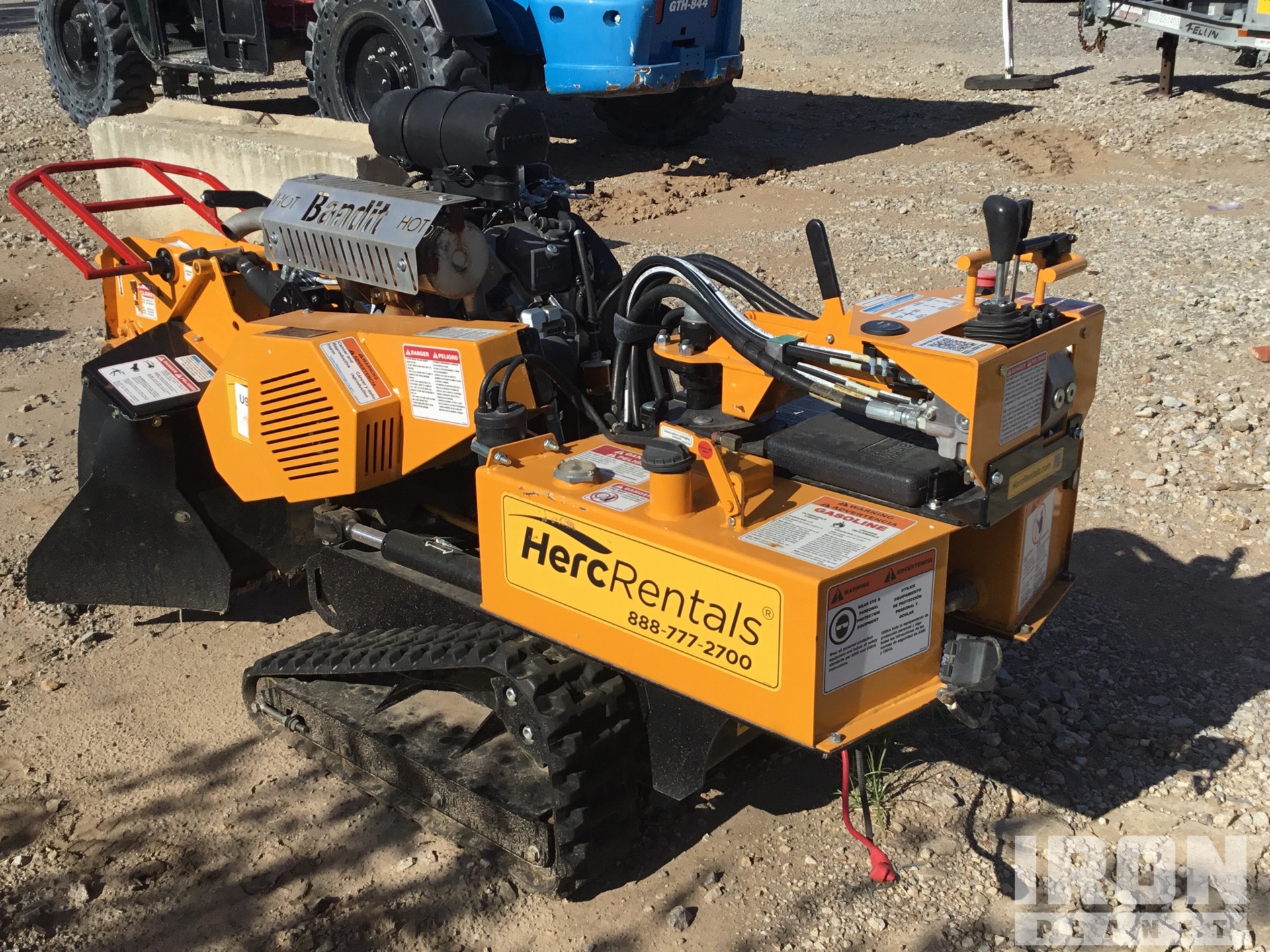 TRACTOR INC.sludge ryoinoue BADHOP 　開封済み Case 880D Excavator | Heavy-Duty Specs & Replacement Parts