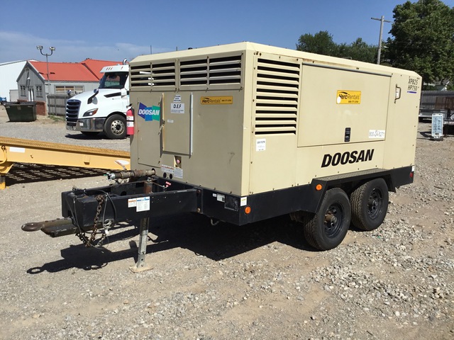 2019 Doosan XP825/HP750 Mobile Air Compressor