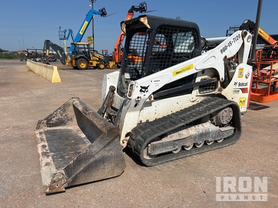2017 Bobcat T740 Compact Track Loader