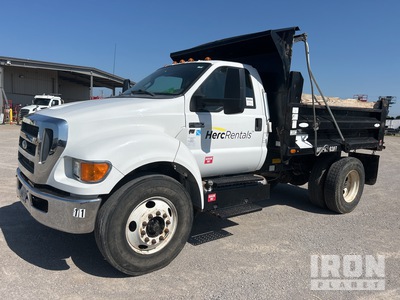 2015 Ford F-650 Super Duty XL 4x2 S/A Dump Truck