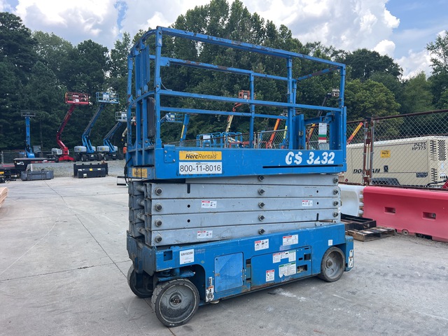 2016 Genie GS-3232 Electric Scissor Lift