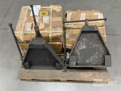 (12) Anchor Industries Wire Rope Splicing Vises