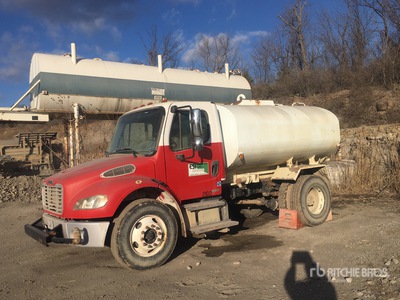 2006 Freightliner M2 2000 gal 4x2 Ciężarówka na wodę