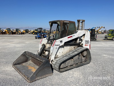 2005 Bobcat T250 Compact Track Loader
