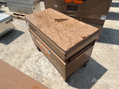 Knaack 4824 Job Site Box