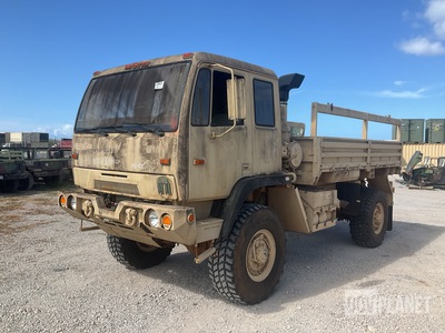 2015 BAE Systems M1078A1 LMTV 4x4 Cargo Truck