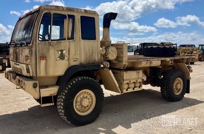 2015 BAE Systems M1078A1 LMTV 4x4 Cargo Truck