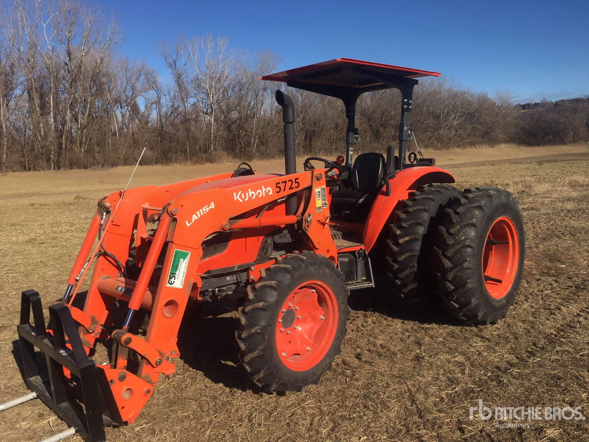 2022 Kubota M6060D 4WD Tractor