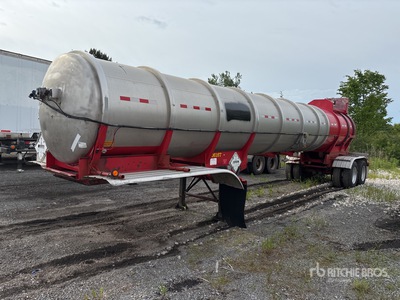 1977 Heil 5000 gal T/A Tanker Trailer
