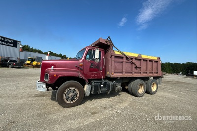 1995 International 2674 6x4 T/A Dump Truck