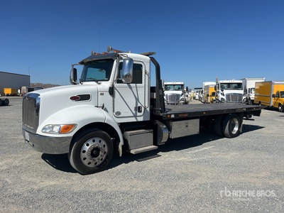 2019 Peterbilt 337 4x2 Autocarro con pianale rollback