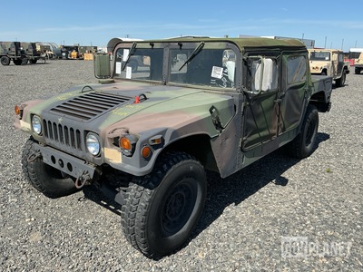 2007 AM General M1097R1 HMMWV 4 Door Soft Top w/Truck Body