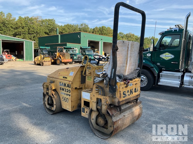 COMPACTADOR 2008 SAKAI SW320