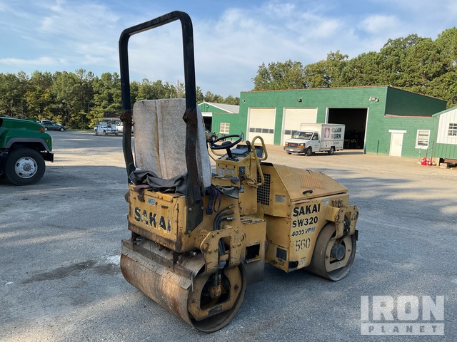 COMPACTADOR 2008 SAKAI SW320