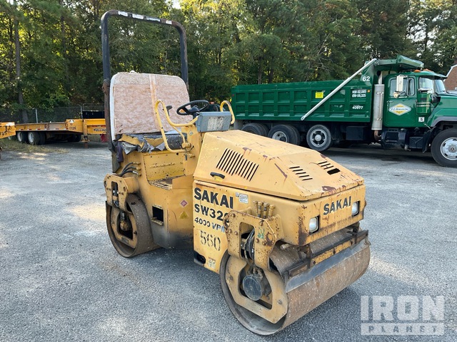 COMPACTADOR 2008 SAKAI SW320