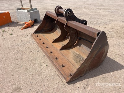 96 in Cleanup Excavator Bucket
