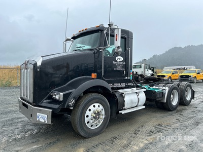 2009 Kenworth T800 6x4 T/A Day Cab Truck Tractor
