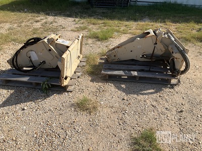 (2) Pneumatic Hammers