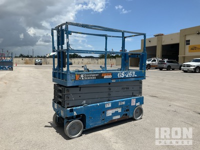 2017 Genie GS-2632 Electric Scissor Lift