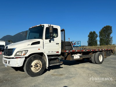 2008 Hino 338 4x2 شاحنة مسطحة